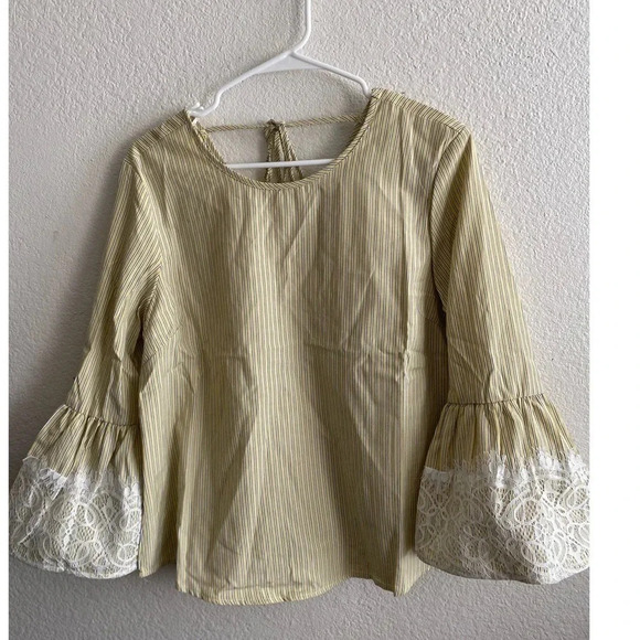 💥🆕Bohemian Bell Long Sleeve Stripped Lace Blouse M🆕 - Picture 1 of 8